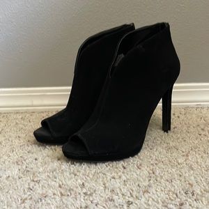 Nine West Tarian Suede Peep Toe Booties